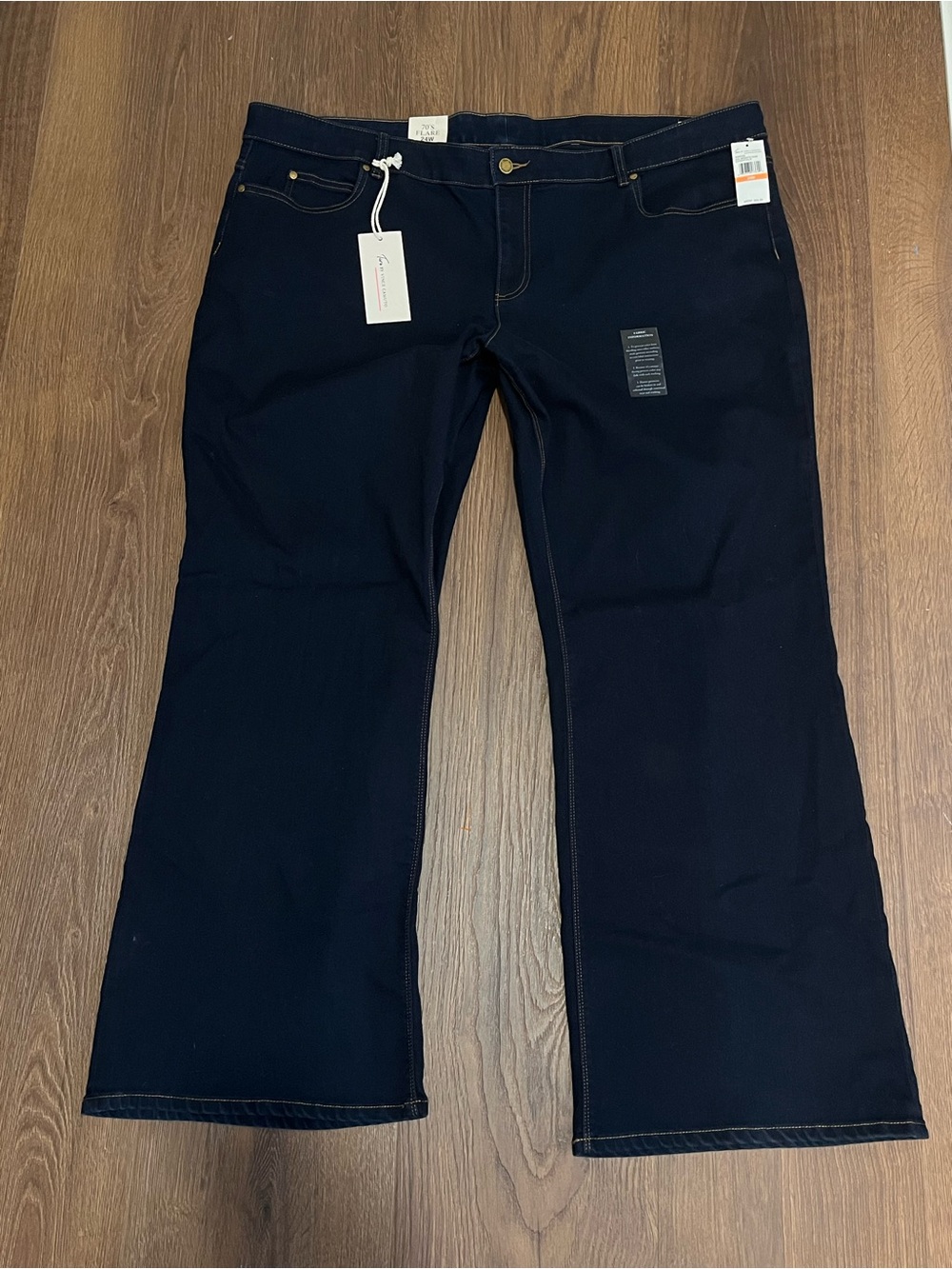 Two Vince Camuto | New 70’s flare dark denim jeans Women’s size 24W stretch NWT - Picture 9 of 9